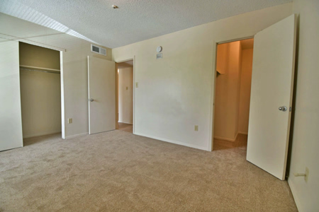 Acadia Park-interior-bedroom-1049-1200w